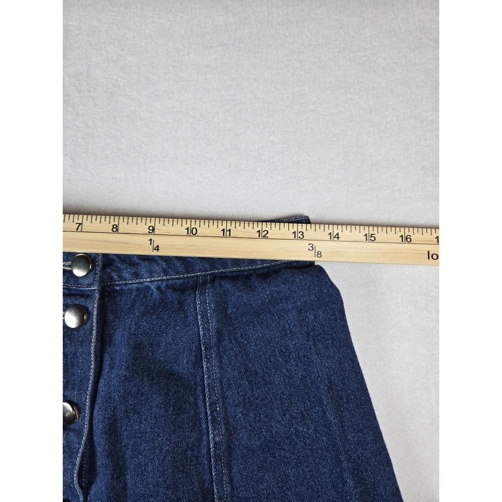 Women's Mini Denim Skirt Size Medium with Button Front - Picture 5 of 9